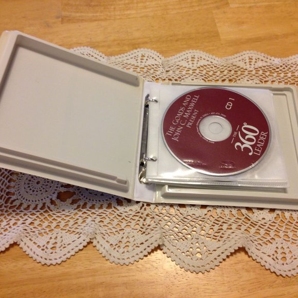 John Maxwell cd and dvd set, 360 degree leader - Picture 5 of 5